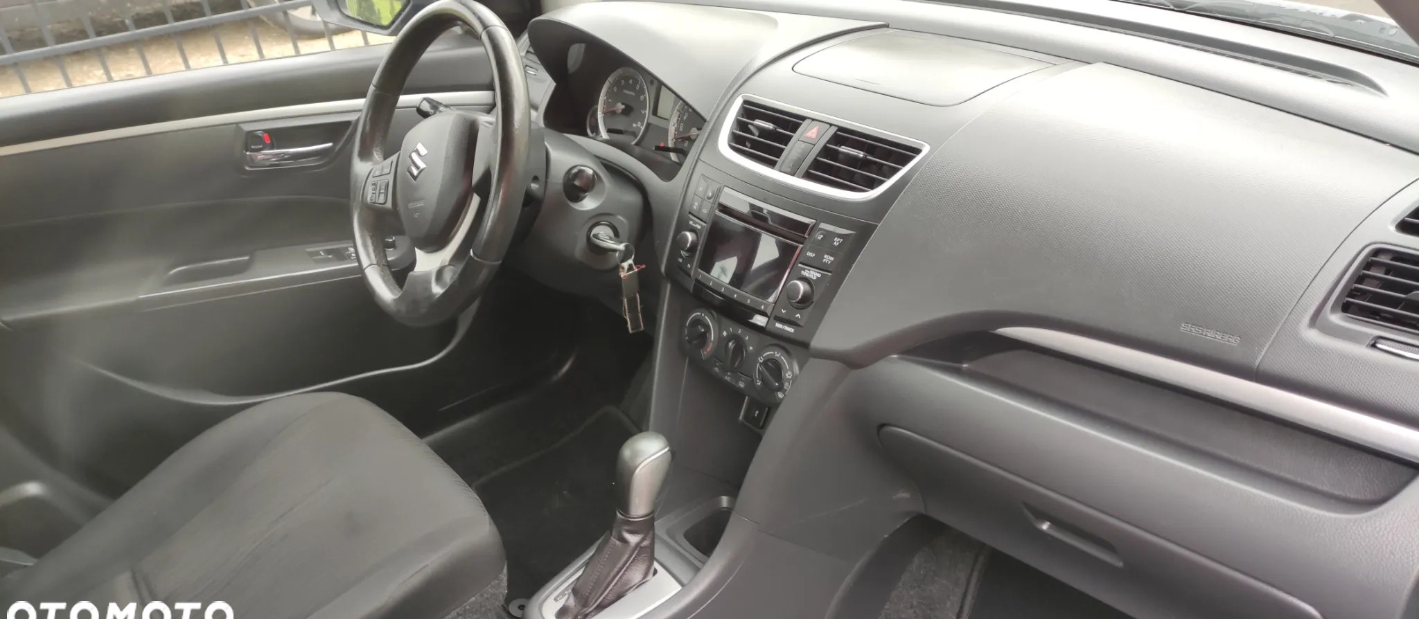 Suzuki Swift cena 27900 przebieg: 177000, rok produkcji 2013 z Słupsk małe 232